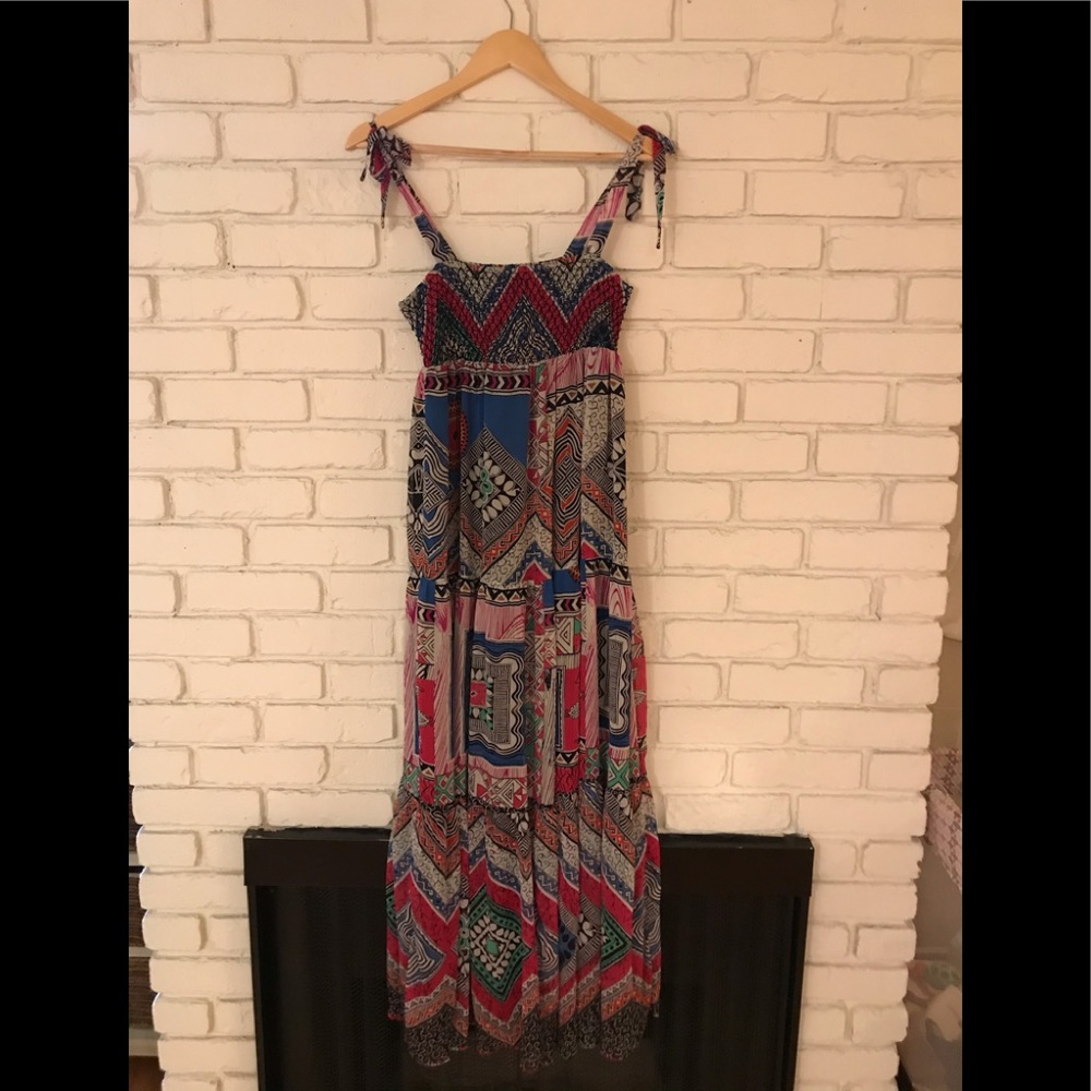 Printed chiffon maxi dress w/ shoulder tie